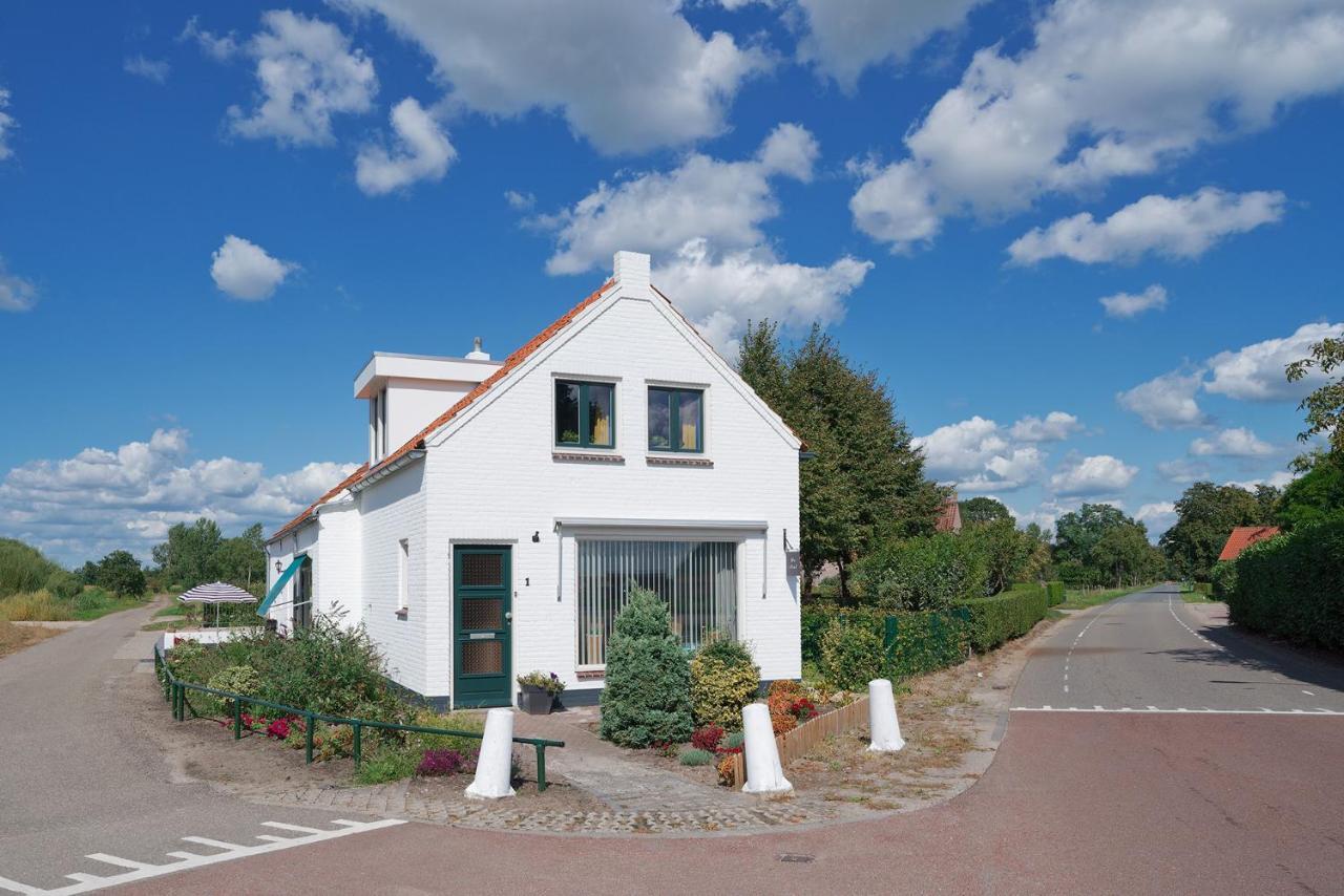 Hotel De Stal Kaatsheuvel Esterno foto